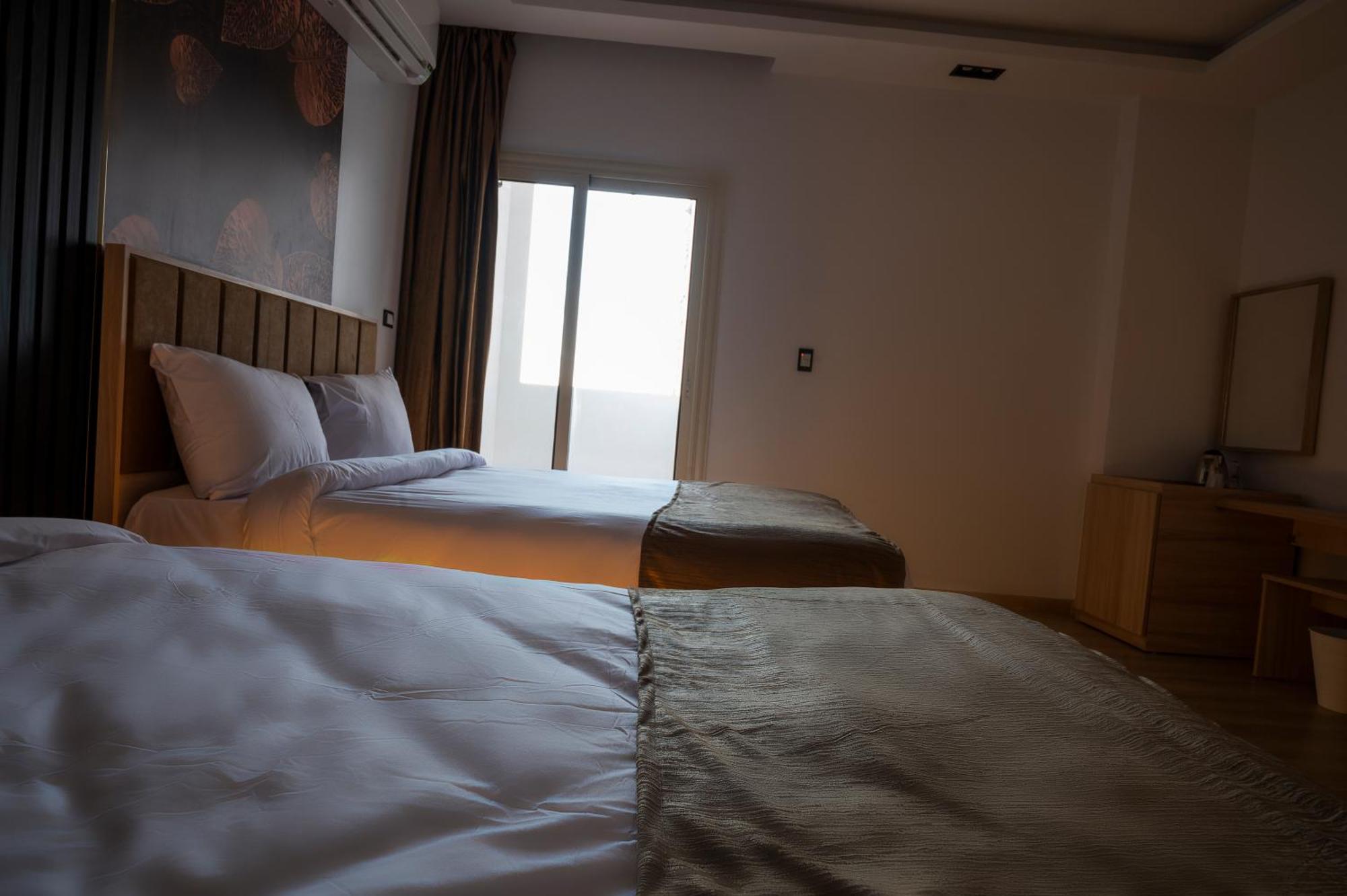 Palm Pyramids View Hotel Kafret el-Gabal Zimmer foto